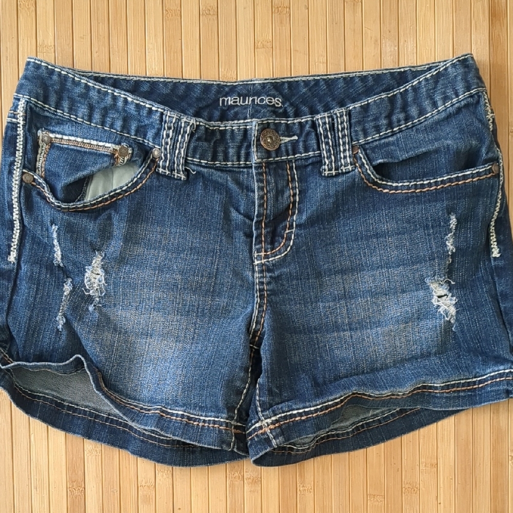 Maurices Distressed Womens Blue Jean Shorts, Size 9/10